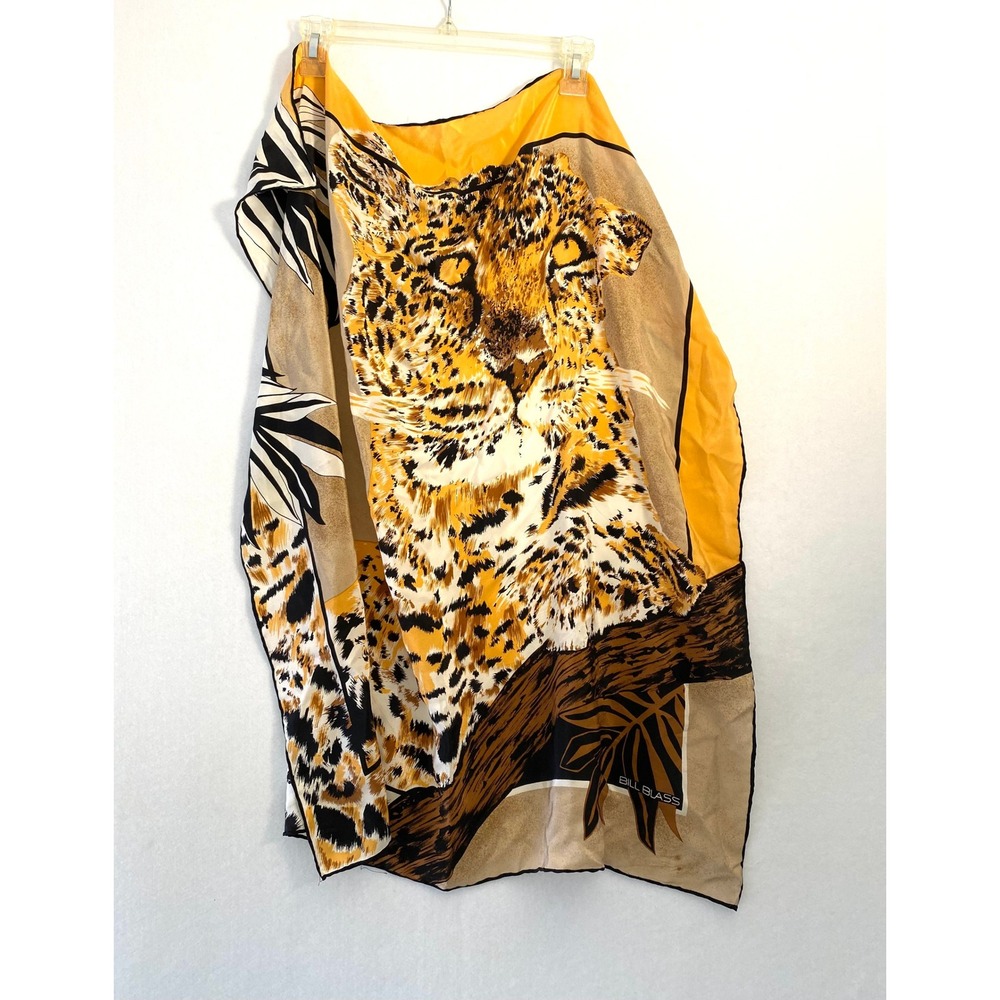 Bill Blass Vintage Leopard Print Square Scarf Yellow Tan Animal Portrait 30x30